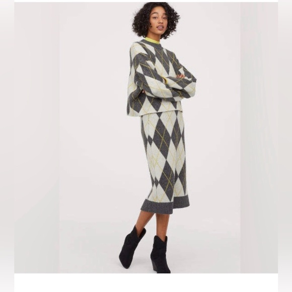 Pringle Sweaters - Pringle of Scotland & H&M Knit Sweater- Medium